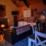 Cosy Farm On The Ring Of Kerry Farmház